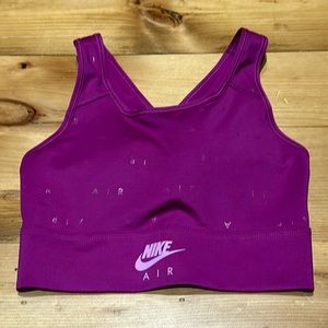NWOT NIKE Swoosh Bra Women’s AIR Padded Medium Support Sports Bra Sz S